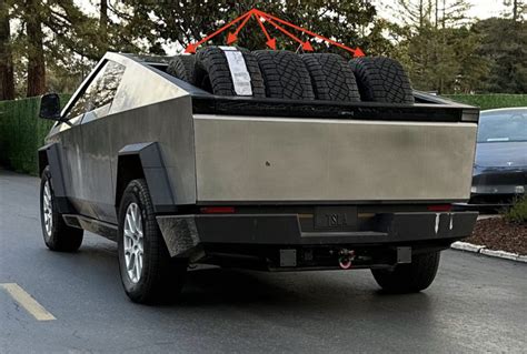 Tesla Cybertruck alpha prototype shows off its bed's capacity by ...