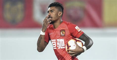 Guangzhou Evergrande Star Paulinho Returns to China On Chartered Plane ...