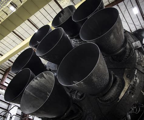 An experimental SpaceX rocket engine has exploded in Texas - Ars Technica