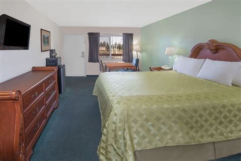 Days Inn by Wyndham Ontario Airport | Ontario, CA Hotels