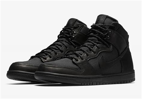 Nike SB Dunk High Triple Black 923110-001 | SneakerNews.com