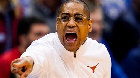 Texas BBall Coach Yells At UCF Players For Doing 'Horns Down'