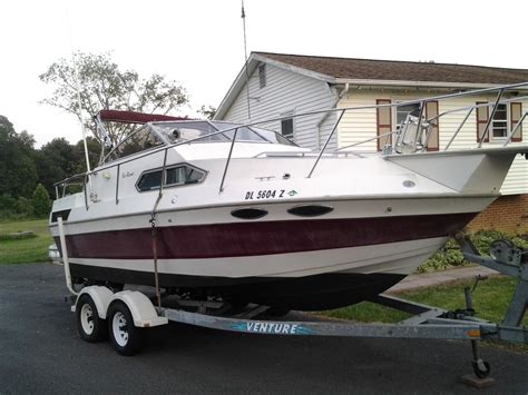 SunRunner 27 Foot Cuddy Cabin 1987 for sale for $4,000 - Boats-from-USA.com