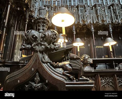 Interior of Manchester Cathedral Stock Photo - Alamy