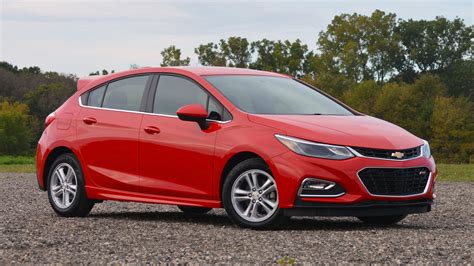 Review: 2017 Chevy Cruze Hatchback | Motor1.com