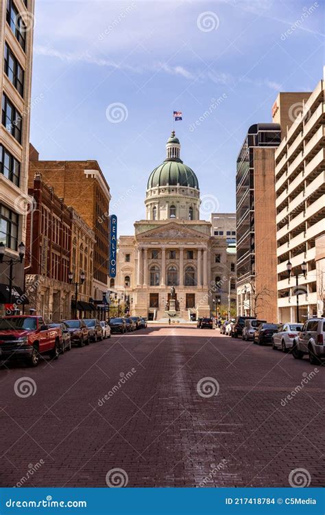 Indiana State Capitol Building in Indianapolis, in Editorial Stock Image - Image of famous ...