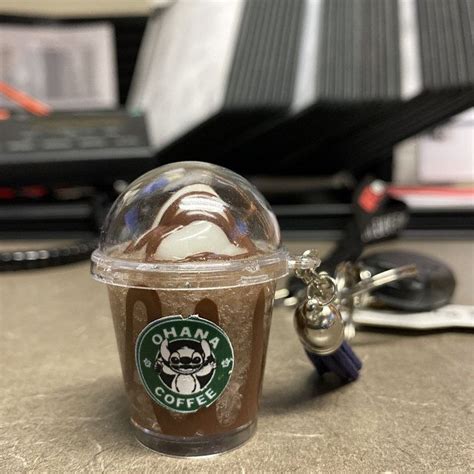 Starbucks Keychains-Miniature Drink charm keychain keyring | Etsy | Mason jar cups, Coffee lover ...