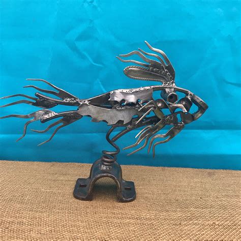 Reclaimed Metal Fish Sculpture | Etsy | Sculpture de poisson, Sculpture d'art métal, Décorations ...