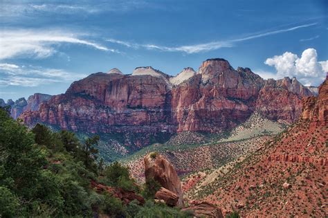 Zion National Park, Utah, USA - [5161x3439] - Exiting the park from Mt. Carmel Highway : EarthPorn