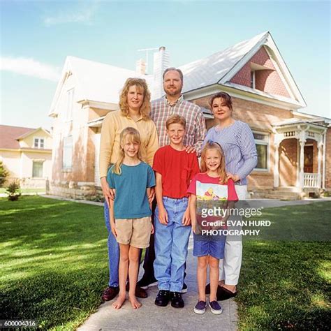 Mormon Polygamy Photos and Premium High Res Pictures - Getty Images