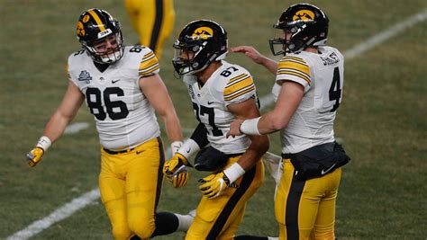 Iowa Hawkeyes Football | Bleacher Report | Latest News, Scores, Stats ...