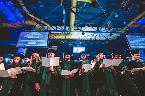 FIU College of Medicine graduates its 1000th doctor | FIU News ...