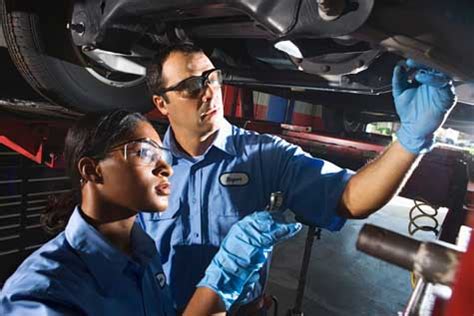 Auto Technician Training Advice | Schools Training