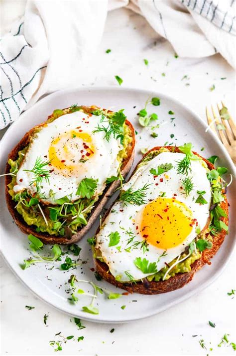 Avocado Egg Breakfast Toast - Aberdeen's Kitchen