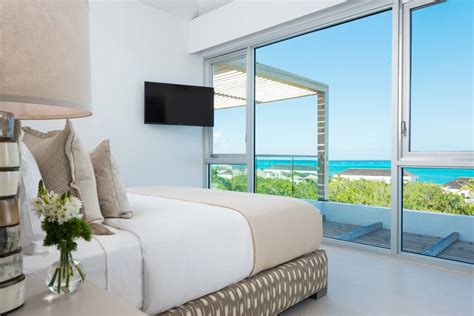 Beach Enclave North Shore – 5 BR Ocean View | Haute Retreats