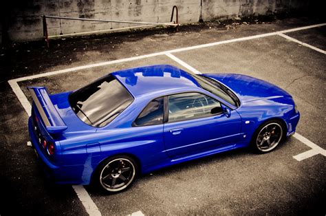 Nissan Skyline HD Wallpaper: A Stunning Auto Icon