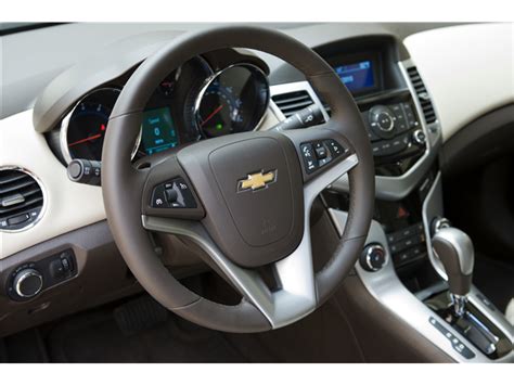 2015 Chevrolet Cruze: 50 Interior Photos | U.S. News