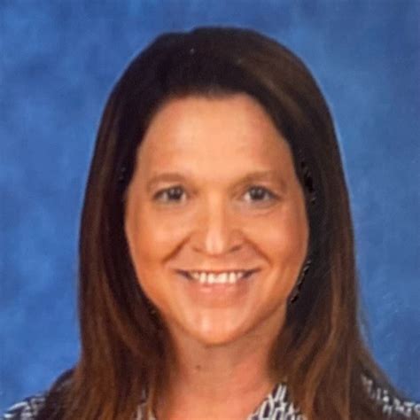 Dr. Julie Snyder - Grade 9-12 History and English Teacher - Evergreen Public Schools | LinkedIn