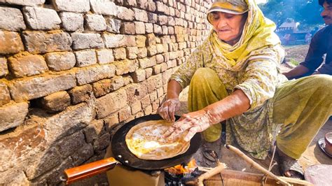 Village Food in Pakistan - BIG PAKISTANI BREAKFAST in Rural Punjab ...