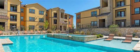 Latigo at Eagle Pass: Luxury Apartments in Eagle Pass, TX