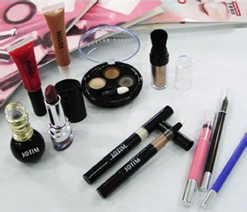 Latest cosmetics Trends - Fashion Central