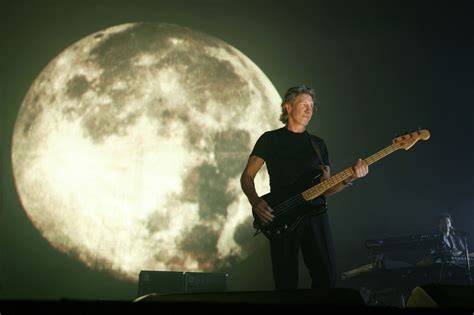 2007-00-00 Dark Side of the Moon Tour Photos | Roger Waters