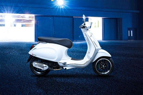 87 Vespa Sprint 2023 Mới Nhất