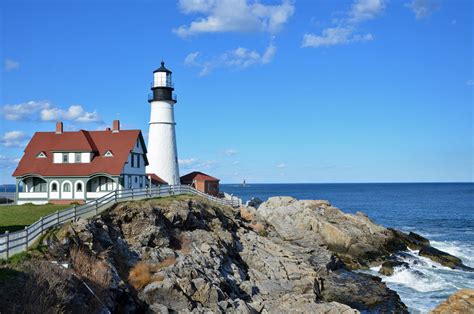 5 Lighthouses to See Near Portland, Maine