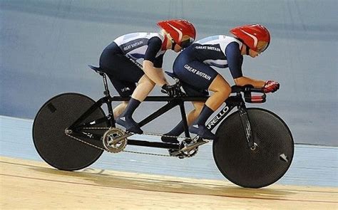 Should You Ride A Tandem Bike? - BikesReviewed.com