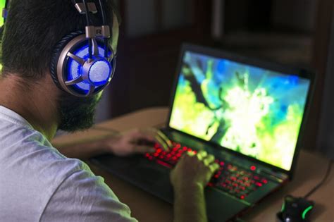 10+ best Windows 10/11 gaming laptops [Razer, Dell, Lenovo]