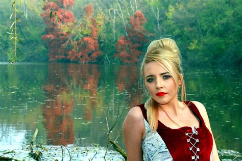 Girl Lake Autumn · Free photo on Pixabay