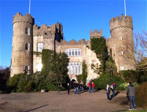 Malahide Castle - Day Tour from Dublin