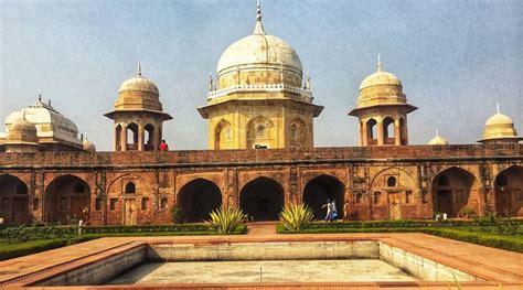 Know Your Monument: ‘Taj of Haryana’,the Tomb of Sheikh Chilli | Parenting News - The Indian Express