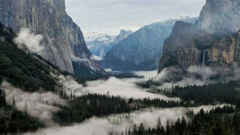 Snowstorms blowing into Sierra Nevada mountains