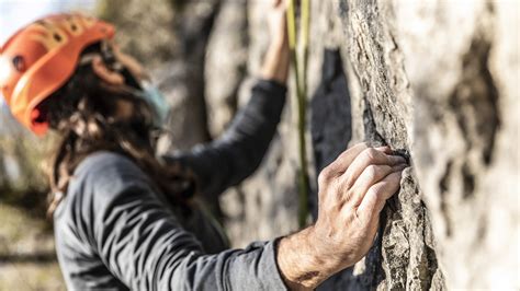 Rock climbing techniques: the skills to move up the grades | Advnture