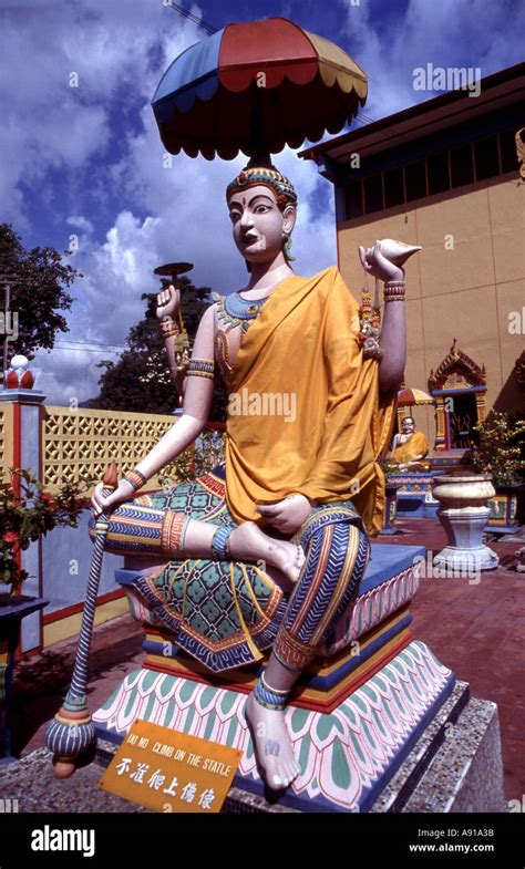 statue of buddha malaysia Stock Photo - Alamy