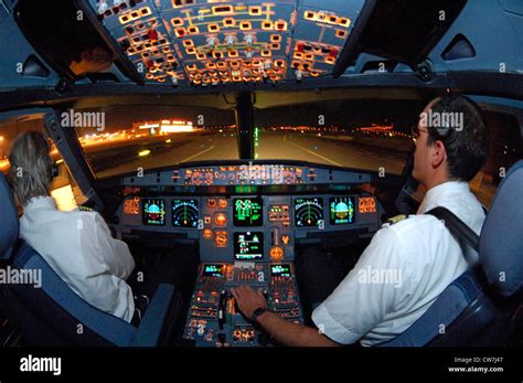 √ Airbus A380 Cockpit Night - Popular Century