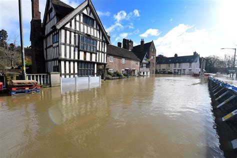 GALLERY: River Severn flooding forces evacuations - in photos | Express & Star