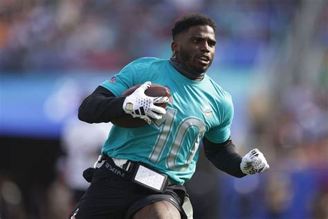 Tyreek Hill claps back as Usain Bolt dismisses Shannon Sharpe's pick ...