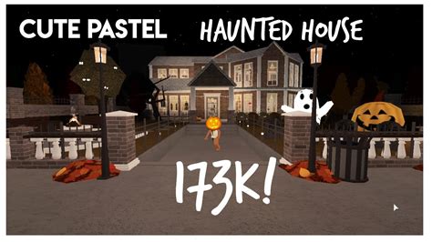 Bloxburg: Pastel Haunted House! 172K - YouTube