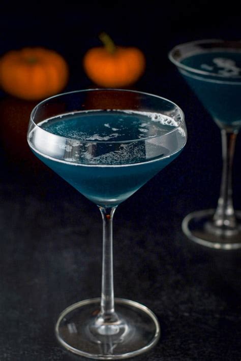 Witches Brew Cocktail | Dishes Delish