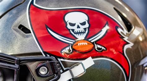 Buccaneers Share First Look At New ‘Creamsicle’ Uniforms