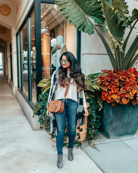 13 Cozy and Cute Thanksgiving Outfits - Dreaming Loud | Thanksgiving ...