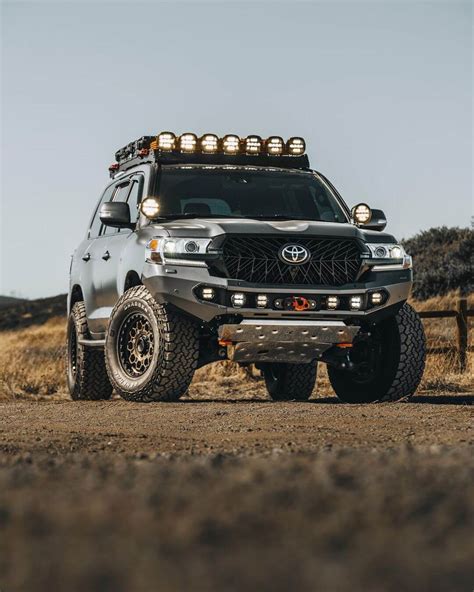 Toyota Land Cruiser Lifted | vlr.eng.br