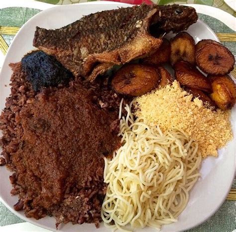 Waakye with gari and fish | African cooking, West african food, Food