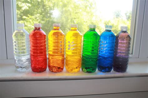 Working Supermom: Sensory Bottles: Color Weeks