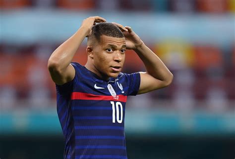 France striker Kylian Mbappe says sorry for penalty shootout miss ...