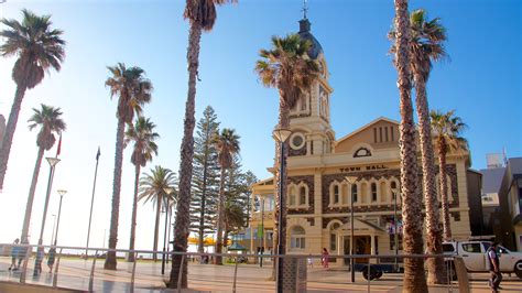 10 Best Historic Hotels In Glenelg - Unique Old Hotels | Expedia.com.au