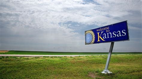 Free Land in Kansas: Towns Luring New Residents by Giving Plots Away