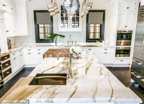 Calacatta Gold Borghini Extra marble. Photo courtesy of Aria Stone Gallery. | Kitchen marble ...